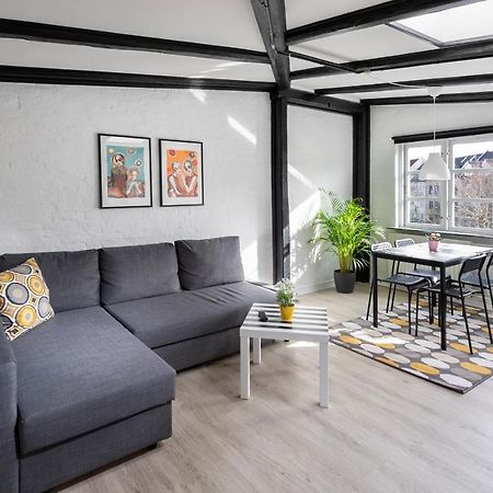 Aday - Apartment Suite 4 Aalborg Center エクステリア 写真