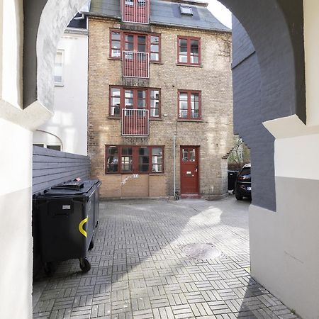 Aday - Apartment Suite 4 Aalborg Center エクステリア 写真