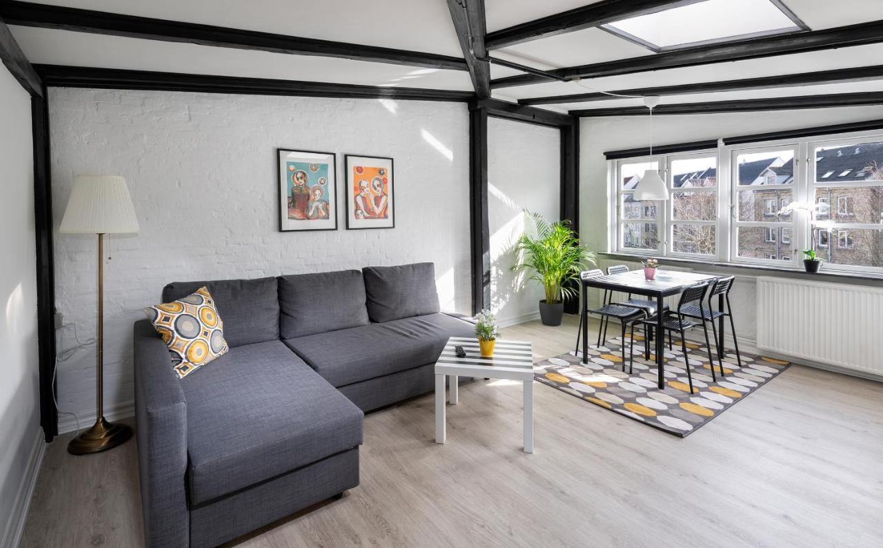 Aday - Apartment Suite 4 Aalborg Center エクステリア 写真